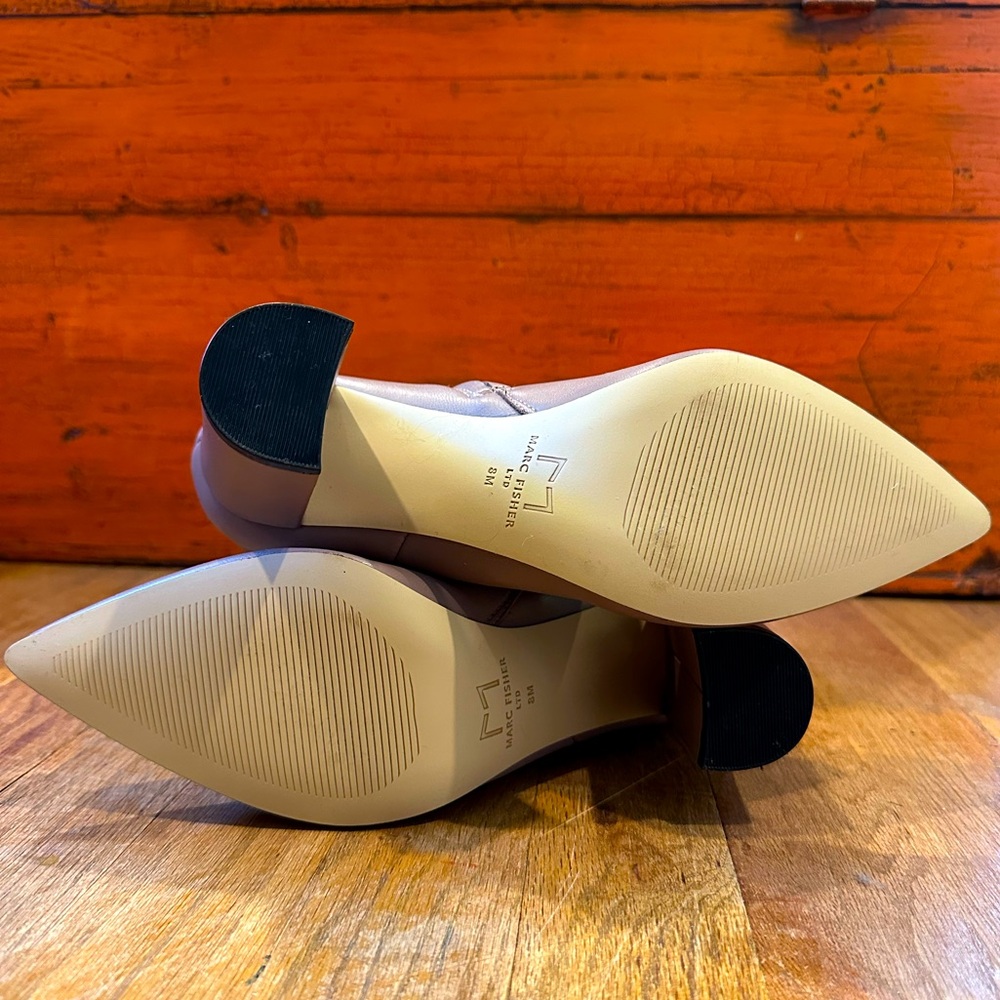 NEW Marc Fisher light lavender leather Ulani heeled bootie - Picture 3 of 7